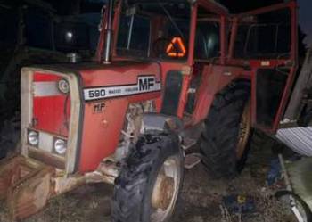 Massey Ferguson 890 4x4