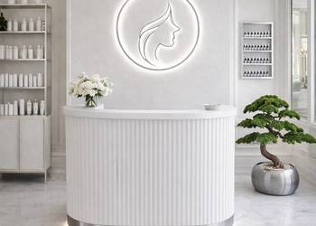 Biała srebrna recepcja glamour ryflowana z podświetleniem LED 120x60x100