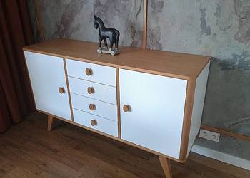 Komoda dębowa bufetowa białe fronty