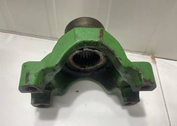 JARZMO KRZYŻAK JOHN DEERE S670,9650,9660,9660 STS, 9750STS H130409