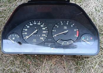 BMW E34, (1990r) LICZNIK,ZEGARY i inne czesci.