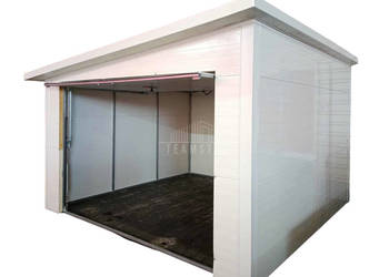 Garaż ocieplony z płyty warstwowej 3x3m brama uchylna płyta TS1239