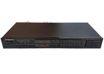 Stary tuner cyfrowy radio Pioneer F-717 Made in Japan 80 lata unikat