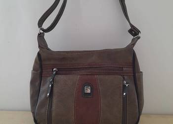 Torebka listonoszka Charm&Shape #damskatorebka #torebkeskorzana