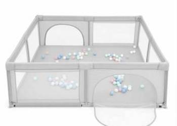 Kojec dla dzieci z piłeczkami