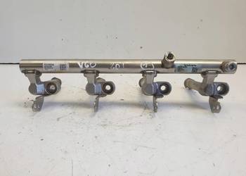 Volvo V60 2.0 T LISTWA WTRYSKOWA 31478555