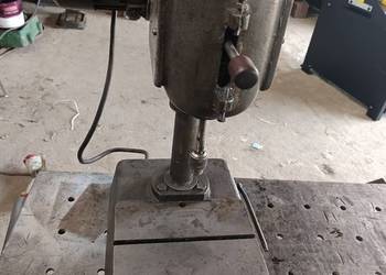 Gwinciarka gwintownica wiertarka