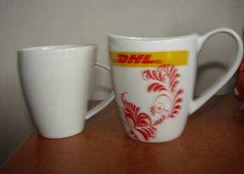 DHL porcelanowy kubek