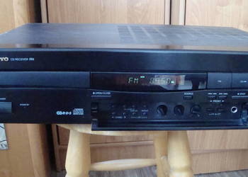 Sprzedam wzmacniacz ONKYO CR-70R