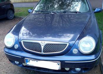 Samochód osobowy do użytku lub na części