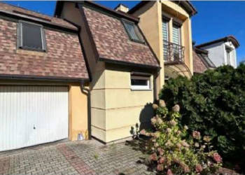 Syndyk sprzeda: udział w domu w Tychach