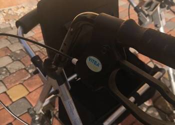 Rollator ze schowkiem
