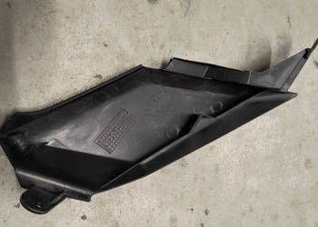 Prawa owiewka osłona lampy czasza B5C-84797-00 Yamaha Tracer 900 GT