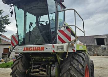 Class Jaguar 695 MEGA