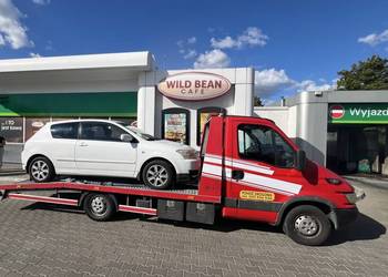 Autolaweta transport pomoc drogowa laweta