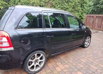 Sprzedam Opla Zafire b 1,9 CDTI 2008r