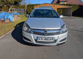 Opel Astra 2012r benzyna Polski Salon