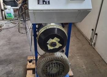 Stacja nadmuchowa z pompą próżniową Colortronic 2,2 kW z wyposażeniem