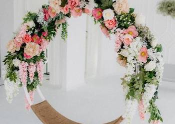 Nowoczesna huśtawka, duża, okrągła w stylu boho, do salonu urody, studio