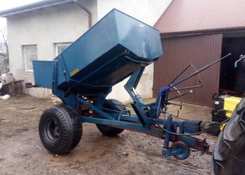 Sprzedam rozsiewacz bogballe 2000