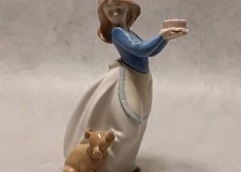 LLADRO seria Nao #1045 "Dziewczynka z pieskiem"