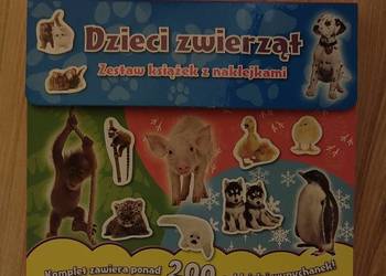 Dzieci zwierząt Zestaw książek z naklejkami i wypychankami
