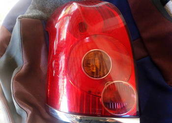 Lampa lewy tył kombi Toyota Avensis t25