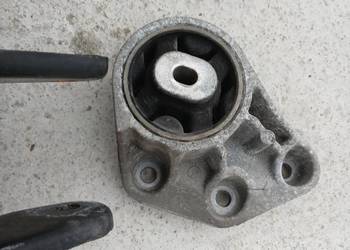 Audi A4 B6 B7 A6 C6 Quattro ŁAPA PODUSZKA MOSTU AUDI A6 C6 A4 B7 8E0599125L