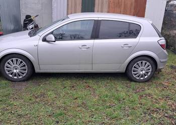 Opel astra h 1.6 benzyna