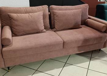 Mięciutka i elegancka sofa z spaniem. Nowa