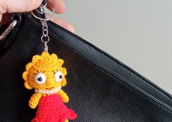 Lisa Simpson na szydełku, brelok, zawieszka