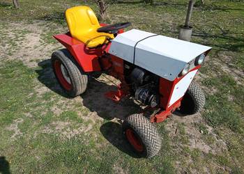 Gutboord 1050 traktorek ogrodniczy