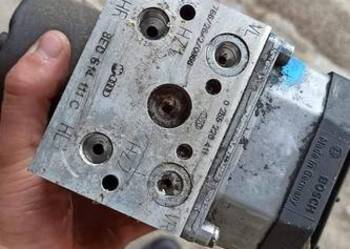 Pompa Abs ze sterownikiem 8EO614111