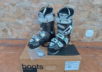 Buty narciarskie ATOMIC HAWX 80W , czarne, używane jeden sezon. Stan BDB!
