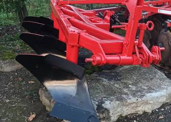 Pług 4 skibowy Pług 4 skibowy