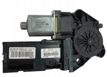 SILNICZEK SZYBY LEWY PRZÓD 827303178R Renault Grand Scenic III (2009-2013)