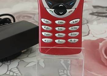 Nokia 8210