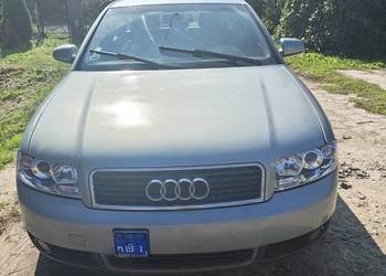Samochód Audi a4