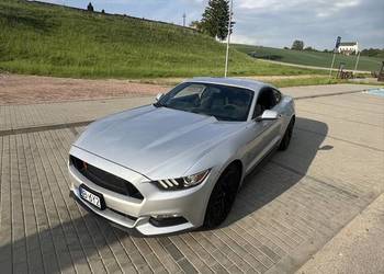 Ford mustang vi