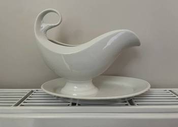 stara porcelanowa sosjerka, sygnowana