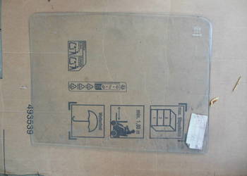 46575610 FIAT 126P 126 P MALUCH SZYBA DRZWIOWA OPUSZCZANA DRZWI PRAWY PRAWA