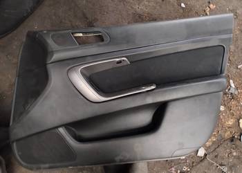 SUBARU LEGACY IV  combi boczek drzwi boczki komplet