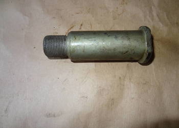 Sworzeń naczepa drążek dł135mm fi40mm gwint 30x2 nowy oryginał Zremb