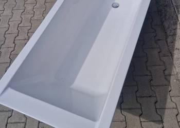 Wanna z syfonem i nóżkami 170x70