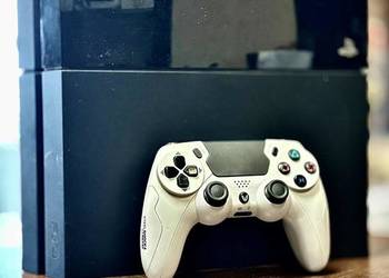 Konsola Sony PlayStation 4 500 GB czarny + pad