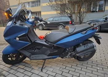 Skuter Gilera gp800