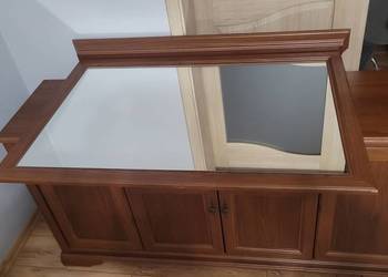 Sprzedam komodę z lustrem