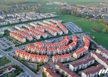 Sprzedam przytulną kawalerkę w terenie zielonym