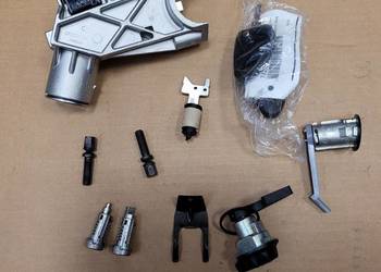 Zestaw stacyjki z wkładkami zamków drzwi Renault