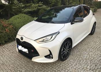 Toyota YARIS GR  HYBRID 116KM Biała Perła NAVI AUTOMAT SMART
